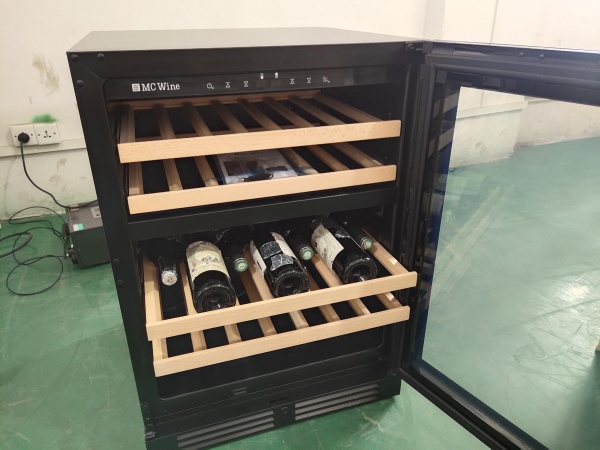 Винный шкаф MC Wine W46DB встраиваемый под столешницу двухзонный