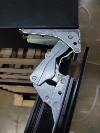 Двухзонный винный шкаф MC Wine W60B встраиваемый в колонну