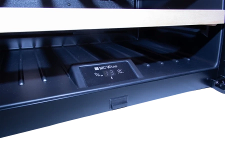 Винный шкаф MC Wine W24B встраиваемый в колонну